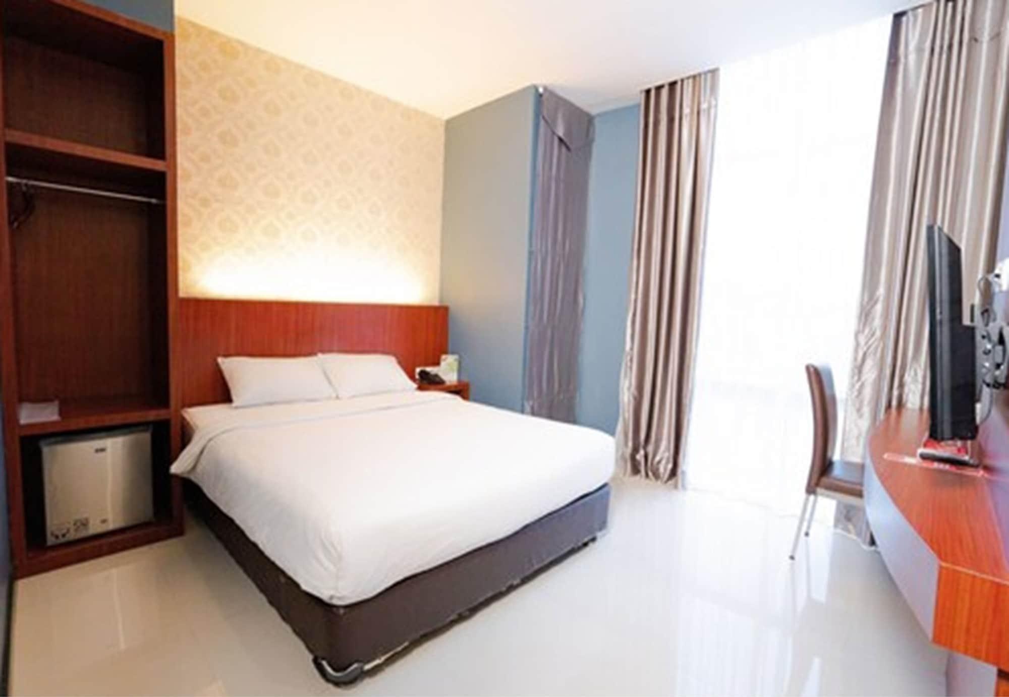 The Crew Hotel Kualanamu International Airport Медан Экстерьер фото