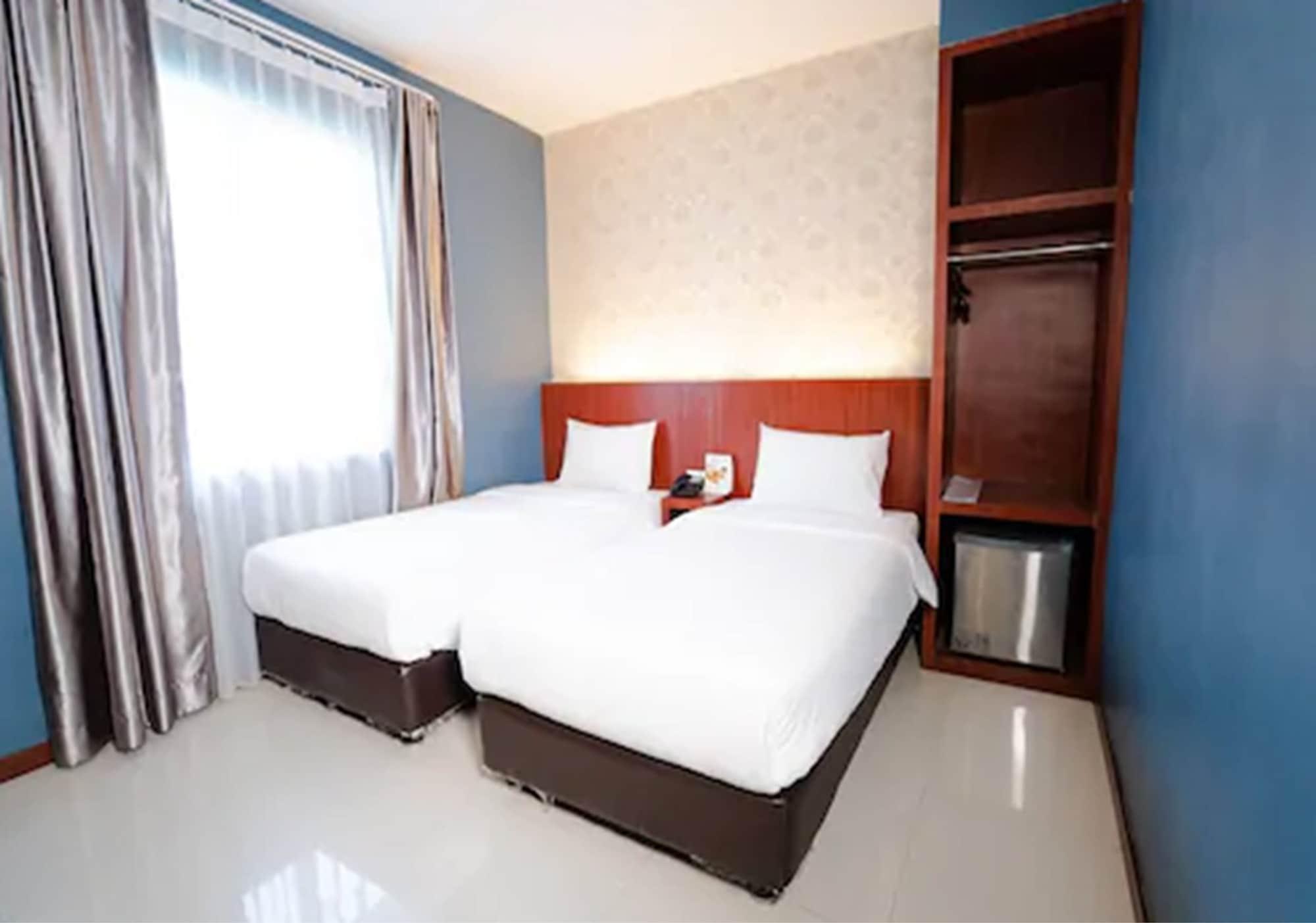 The Crew Hotel Kualanamu International Airport Медан Экстерьер фото
